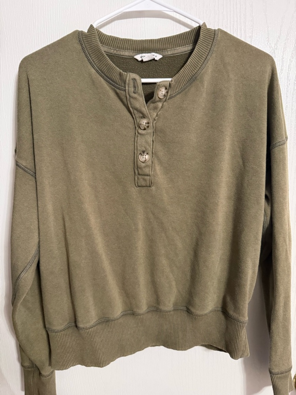 American Eagle Olive Green Henley Pullover
